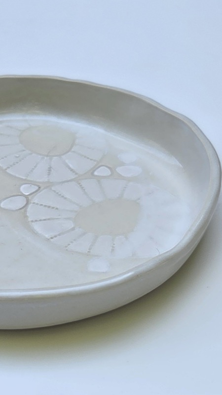White Sunshine Blate-Med- 2 Motifs by Christine Van Ommeren