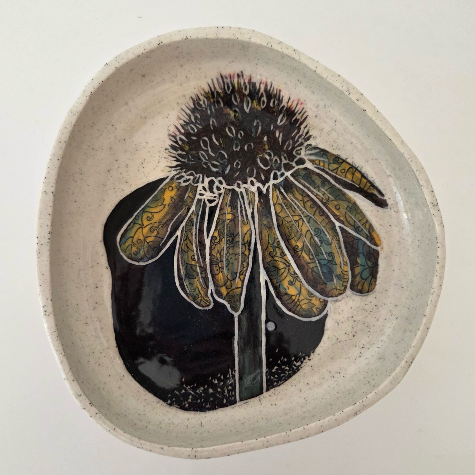 Black Aster -Small Blate (footed) by Christine Van Ommeren